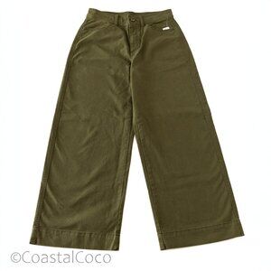 Old Navy Extra High Rise Wide Leg Mariner Jeans 8 P Olive Green Relaxed Fit NWT